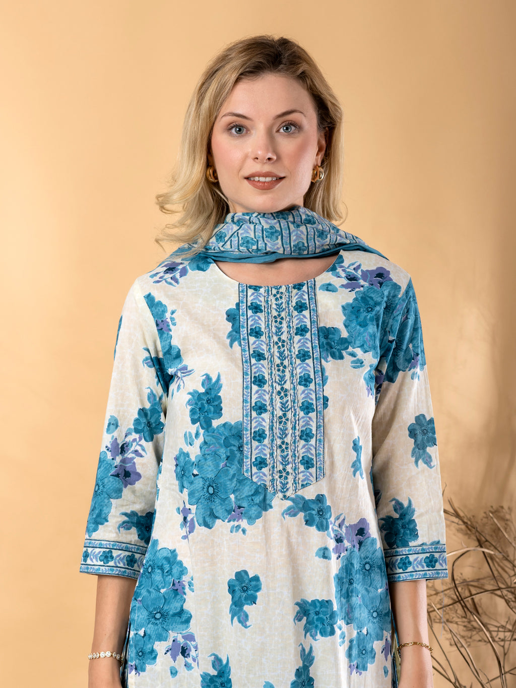 Pure Cotton Blue & White Floral 3-Piece Kurti Set