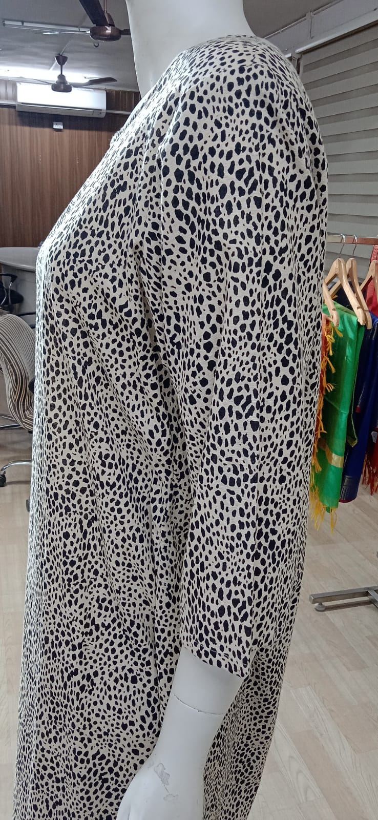 Straight Cotton Kurti - Animal Print - Cream colour - Round Neck